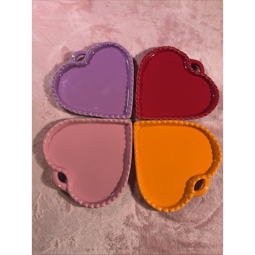 4 Williams Sonoma Beaded Heart Shaped Dessert Plates 6.5" Pink Red Purple Orange